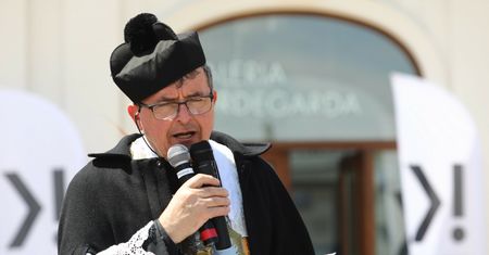 Kontrowersyjne słowa zawieszonego księdza Piotra Natanka. "Dziecko poczęte z próbówki, poza Bogiem, jest produktem, a nie bytem"