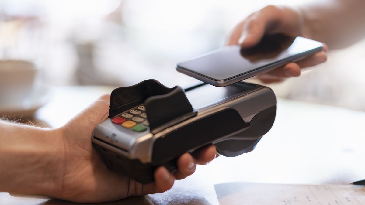 Apple Pay i Google Pay nie dla wszystkich Rosjan.