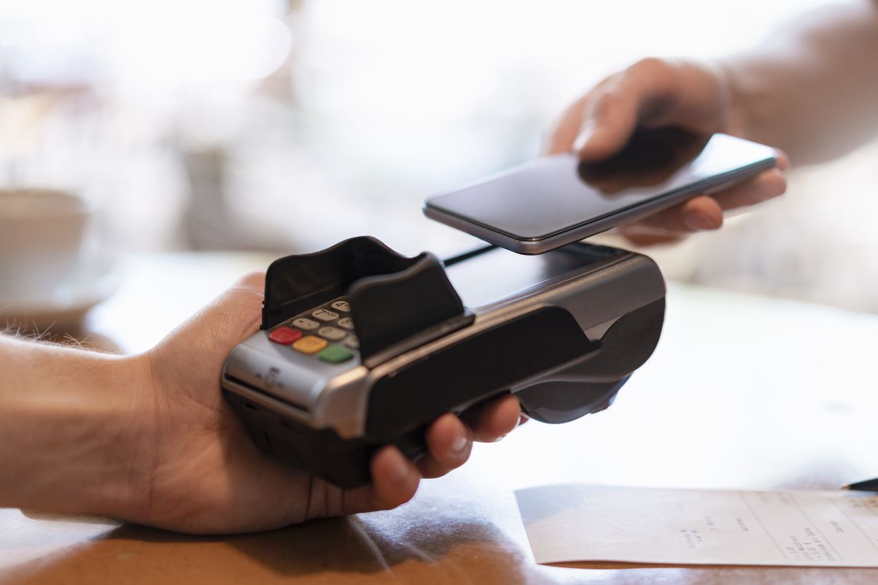 Apple Pay i Google Pay nie działają w Rosji? To efekt nałożonych sankcji