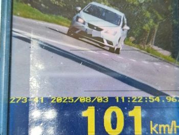 Ostrołęka: 18-latka jechała 101 km/h w terenie zabudowanym