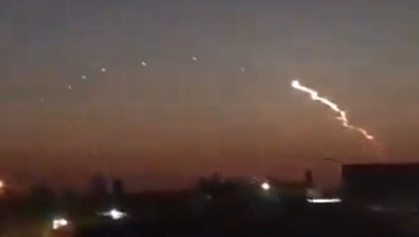 Zasięgiem obejmuje USA. Iran przetestował rakietę balistyczną