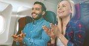 Klaskanie w samolocie. Obciach czy wyraz uznania?