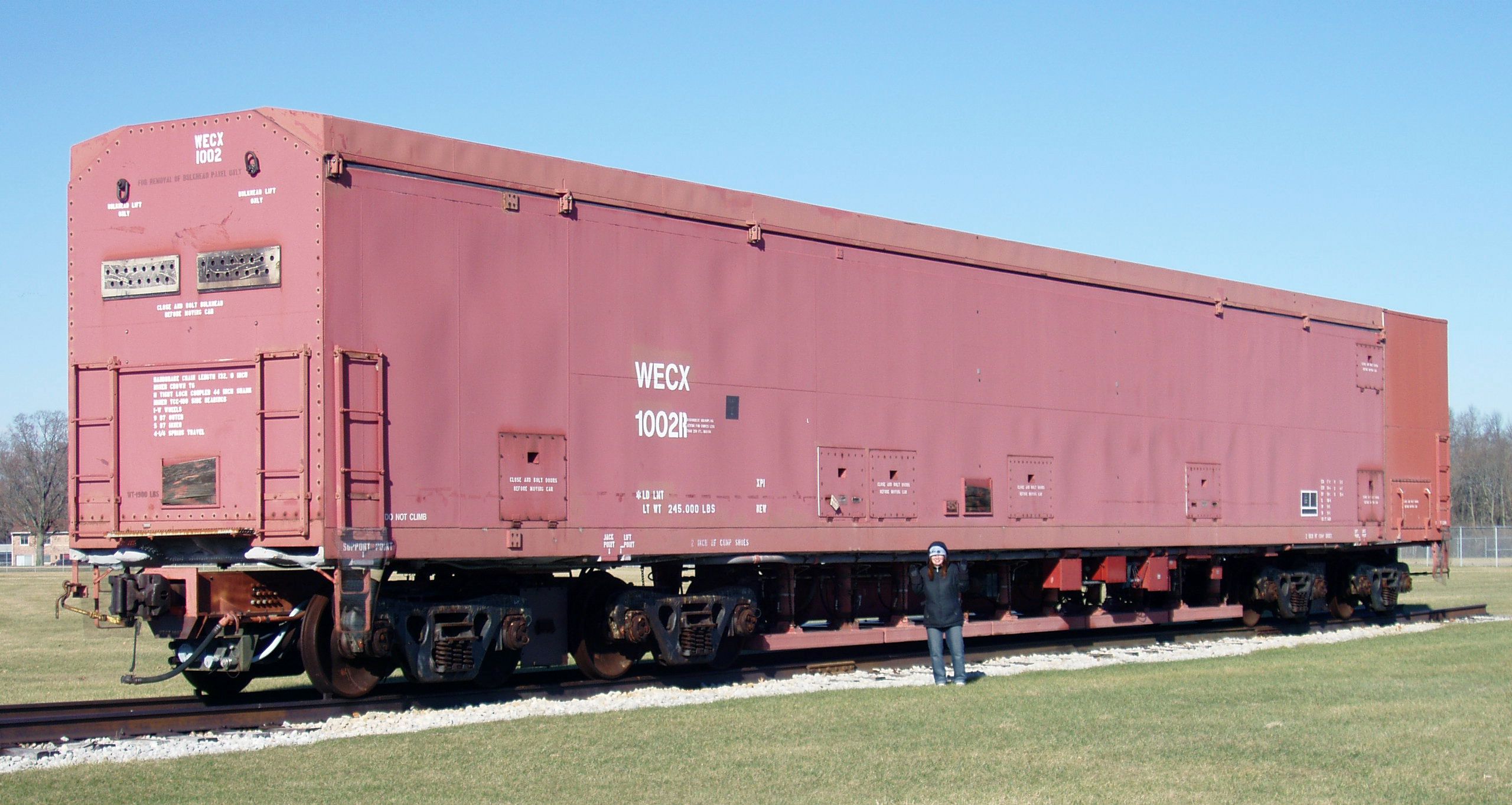 Wagon z wyrzutnią należący do Peacekeeper Rail Garrison
