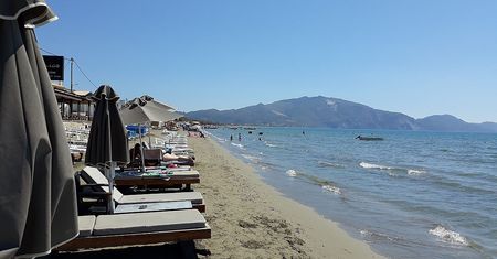 Skargi na leżaki na plażach. Posypały się mandaty