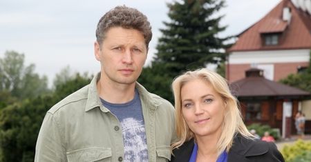 Mąż Figurskiej o wychowaniu piątki dzieci: "Córcia OBLAŁA SIĘ WRZĄTKIEM, miała przeszczepy skóry. Zawsze pokładamy zaufanie w Bogu"