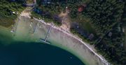 Jezioro wysycha w zastraszającym tempie. Plaża poszerzyła się o 15 m