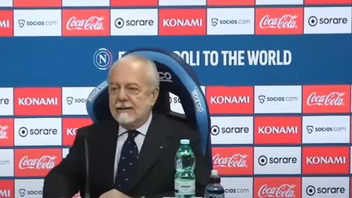 Aurelio De Laurentiis na konferencji prasowej