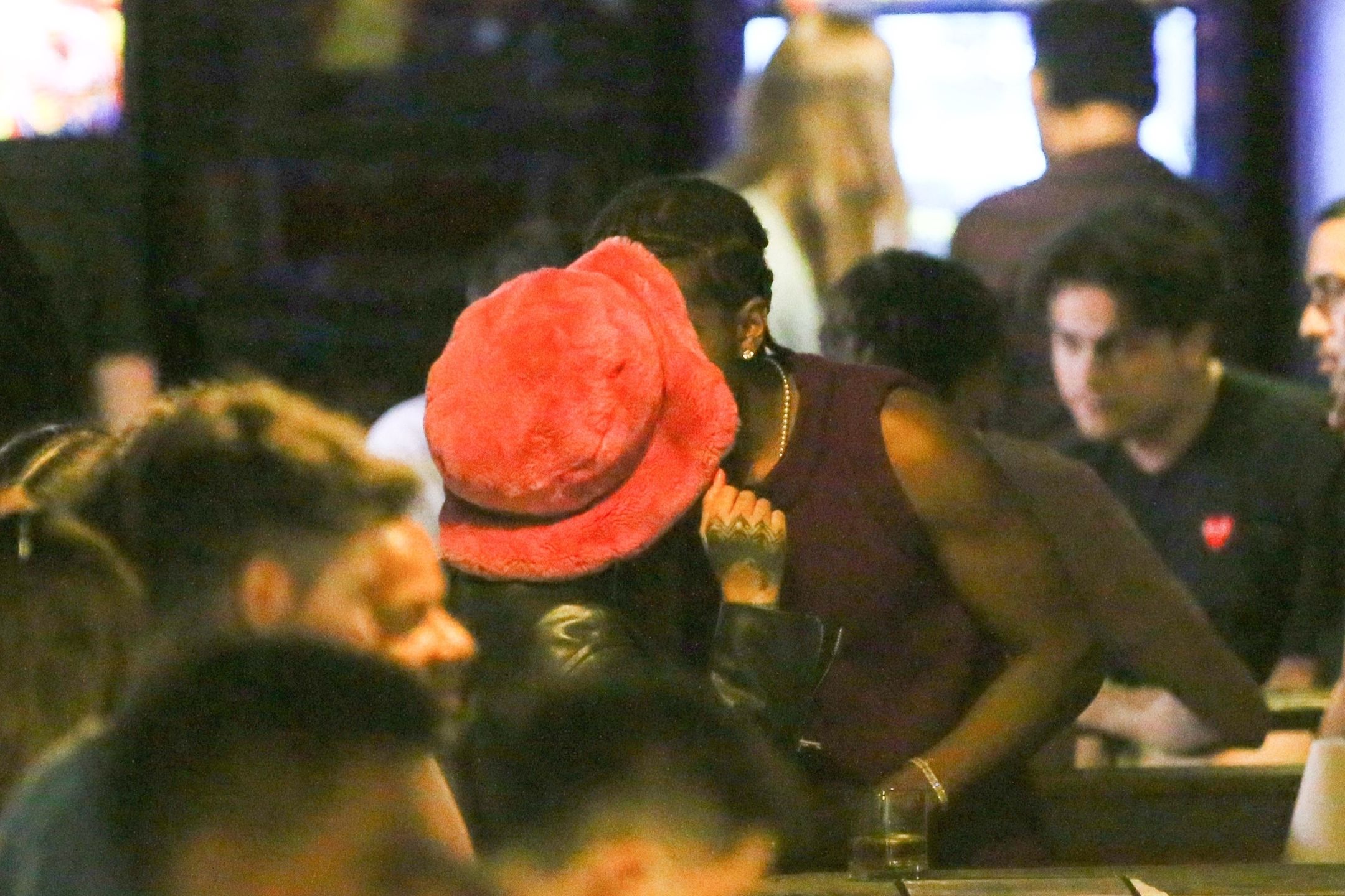 Rihanna przyłapana na czułościach z ASAP Rockym