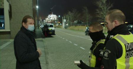 Dramat na granicy. Holendrzy konfiskują Brytyjczykom kanapki