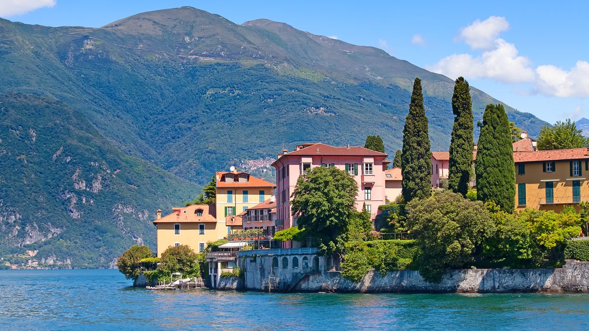 Wille nad jeziorem Cuomo. Zdjęcie poglądowe. 