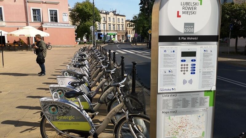 Stacja Lubelskiego Roweru Miejskiego przy pl. Wolności w Lublinie | fot. Dominik Wąsik