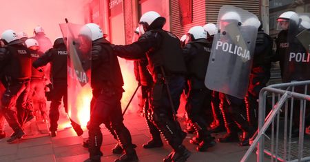 "Przyszli walczyć". Wysoka liczba rannych na Marszu Niepodległości. Są statystyki