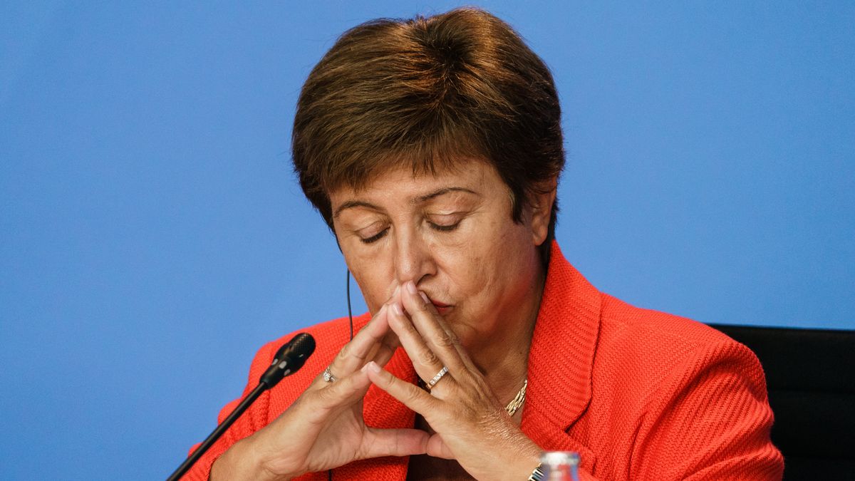 Merkel Meets With International Economic Institutions Leaders
BERLIN, GERMANY - AUGUST 26: Managing Director of the International Monetary Fund (IMF) Kristalina Georgieva speaks during a press conference as the Chancellor meets with economic and financial organizations in Berlin at the German chancellery on August 26, 2021 in Berlin, Germany. (Photo by Clemens Bilan - Pool/Getty Images)
Pool