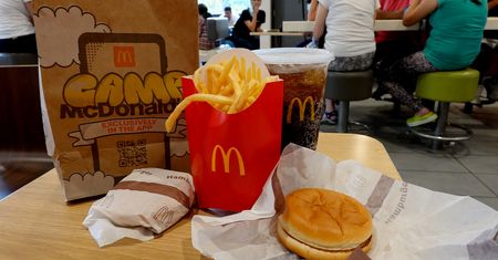 McDonald's i Coca-Cola podnoszą ceny. Giganci tłumaczą się inflacją