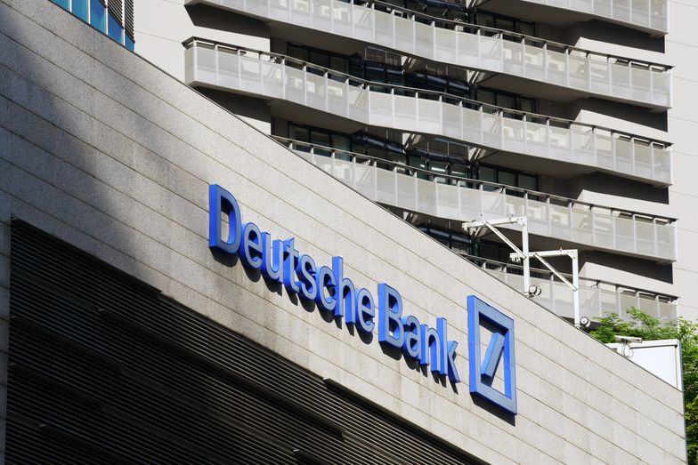 Rosja zablokowała aktywa niemieckiego banku. W tle budowa terminalu LNG