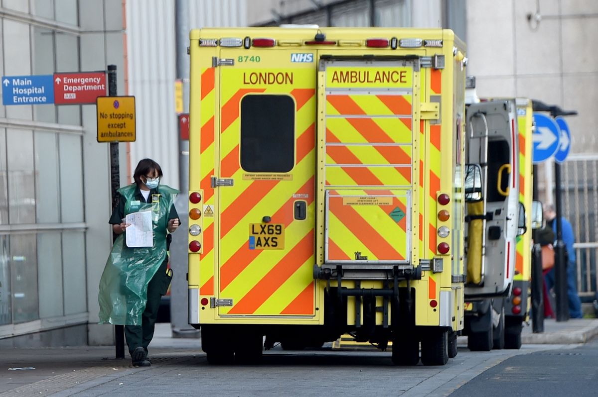 Wielka Brytania. Ponad 650 zgonów z powodu COVID-19 w niedzielę (Photo by Kate Green/Anadolu Agency via Getty Images)