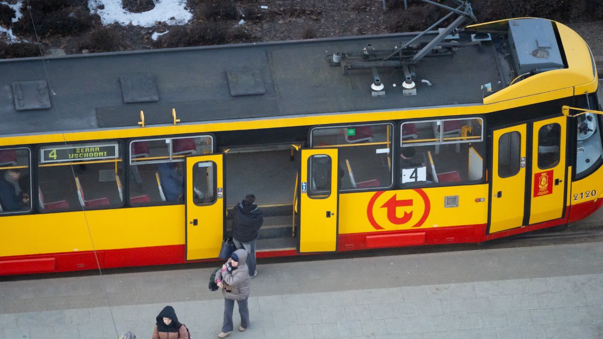Warszawski tramwaj (zdj. podgl.).