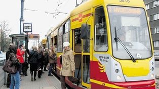 Łódź: Poranne zatrzymania tramwajów - utrudnienia i zmiany w kursowaniu