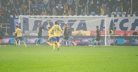Lech w rozsypce, Arka z pazurem. Espiau show w Gdyni i kolejny cios dla mistrzów Polski