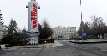 Zwolnią prawie 700 osób. Wypłaty po kilkaset złotych. "Nie mają za co żyć"