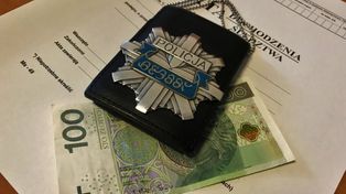 Myszków: Chciała przekupić policjantów po stłuczce, której nie było. Pijana kierująca wydmuchała 2,5 promila