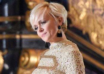 Tak wyglądała na scenie w Sopocie. Wybrała najmodniejsze buty ostatnich lat