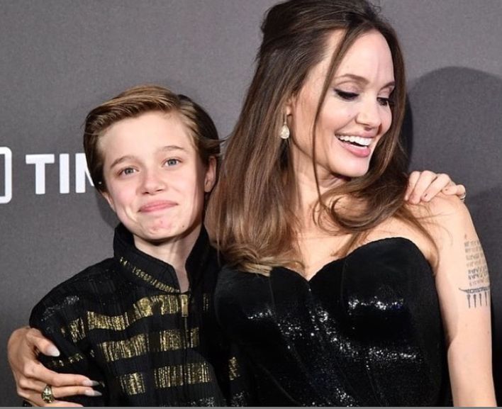 Córka Angeliny Jolie i Brada Pitta będzie chłopcem. Shiloh Jolie-Pitt właśnie zaczęła proces transformacji płciowej