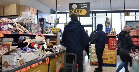 Wrócą niedziele handlowe? Polacy zabrali głos