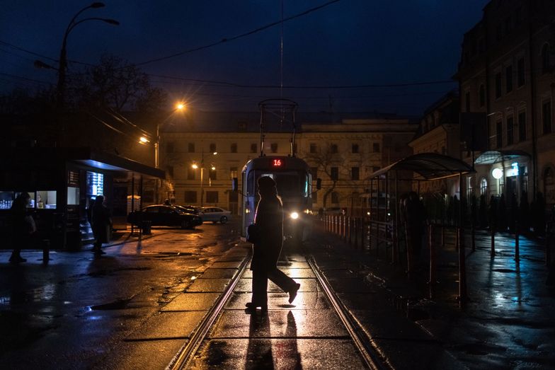 Kijów na granicy blackoutu. Prądu, ogrzewania i wody może zabraknąć dla 3 mln osób