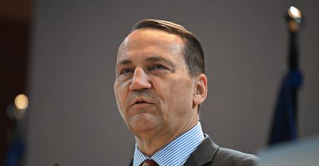 Polska przy stole negocjacyjnym? Sikorski apeluje ws. Ukrainy