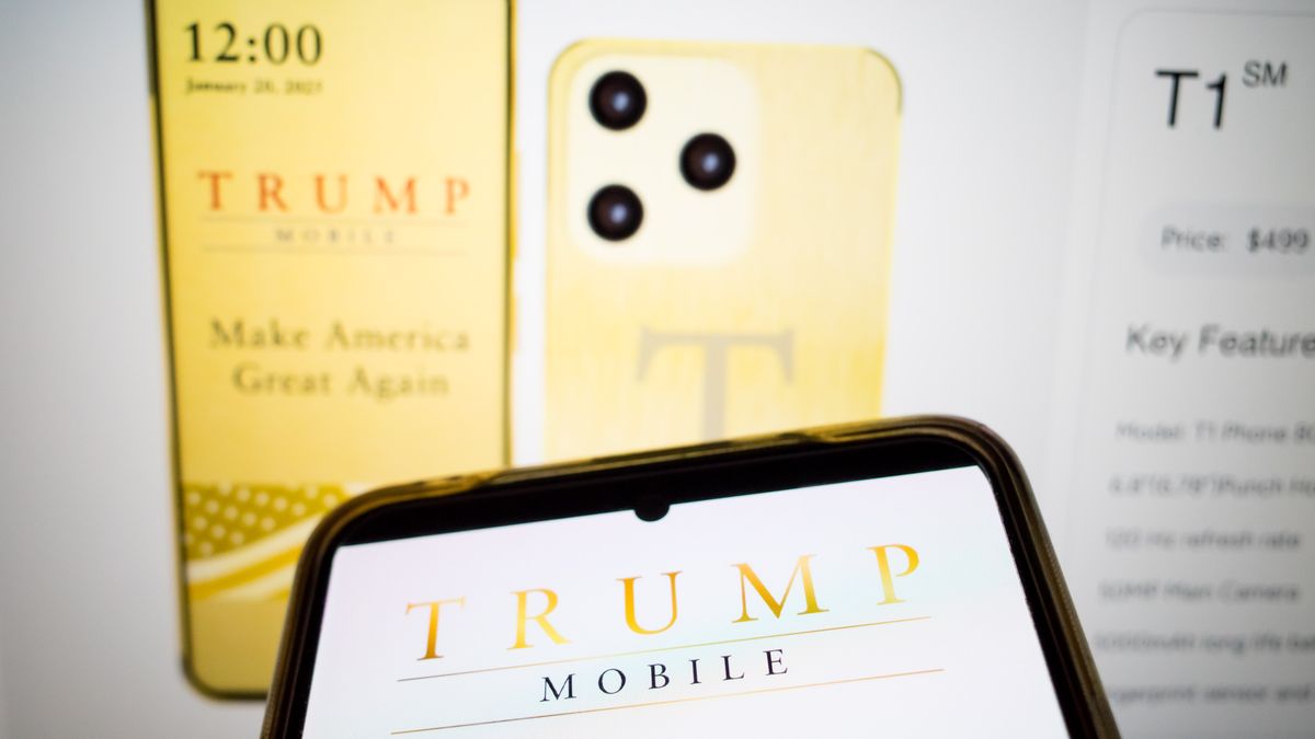 Trump obiecał "złoty" smartfon. Klienci wpłacili miliony