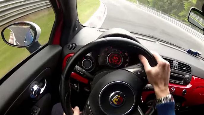 Przejażdżka Abarthem 500 po Nürburgring Nordscheife 1