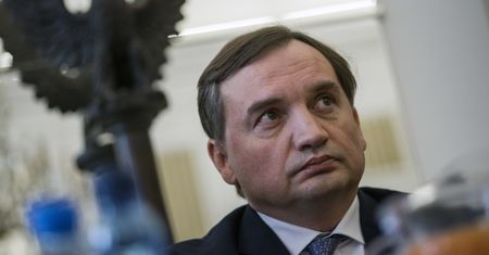 Polacy są za przyspieszonymi wyborami, gdyby Ziobro opuścił rząd