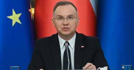 Prezydent wbił szpilę rządowi. "Żałuję"