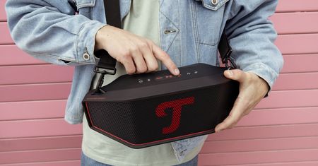 Nowy głośnik od Teufel. Rockster Cross 2 ma kilka mocnych atutów