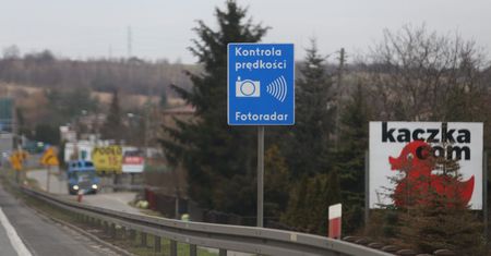 Białystok: Fotoradary w Podlaskiem. W 2025 r. w tych miejscach sfotografowały najwięcej wykroczeń kierowców