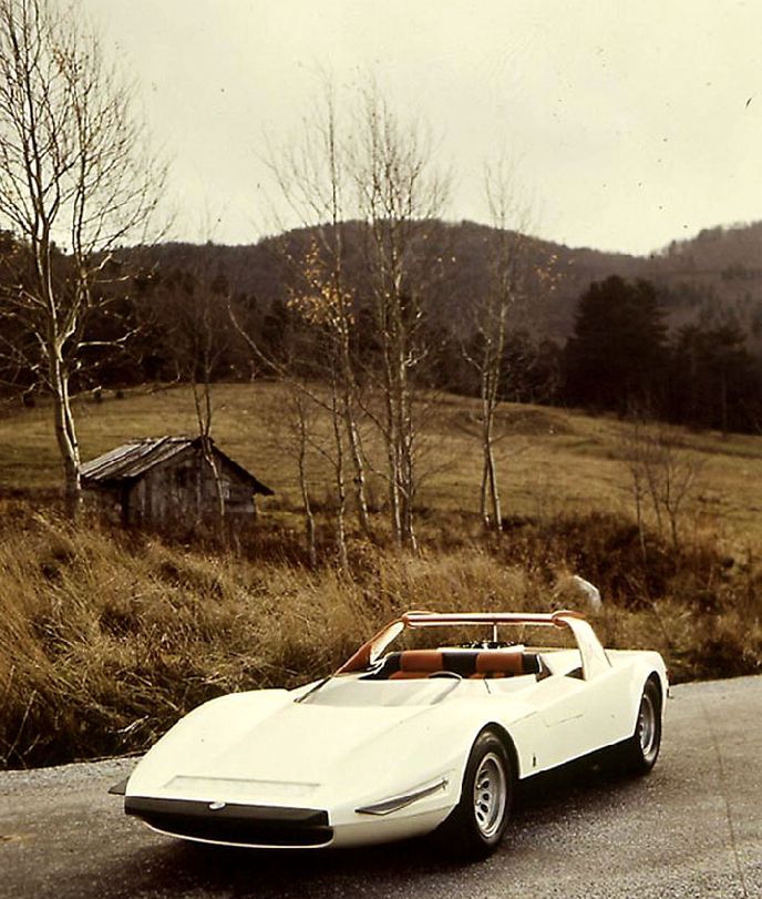 1968 Alfa Romeo P33 Roadster