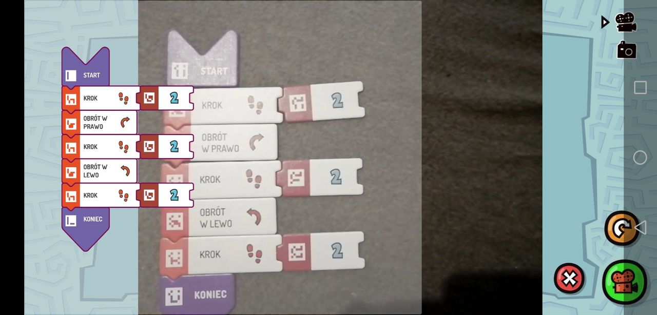 proces skanowania programu ułożonego z klocków