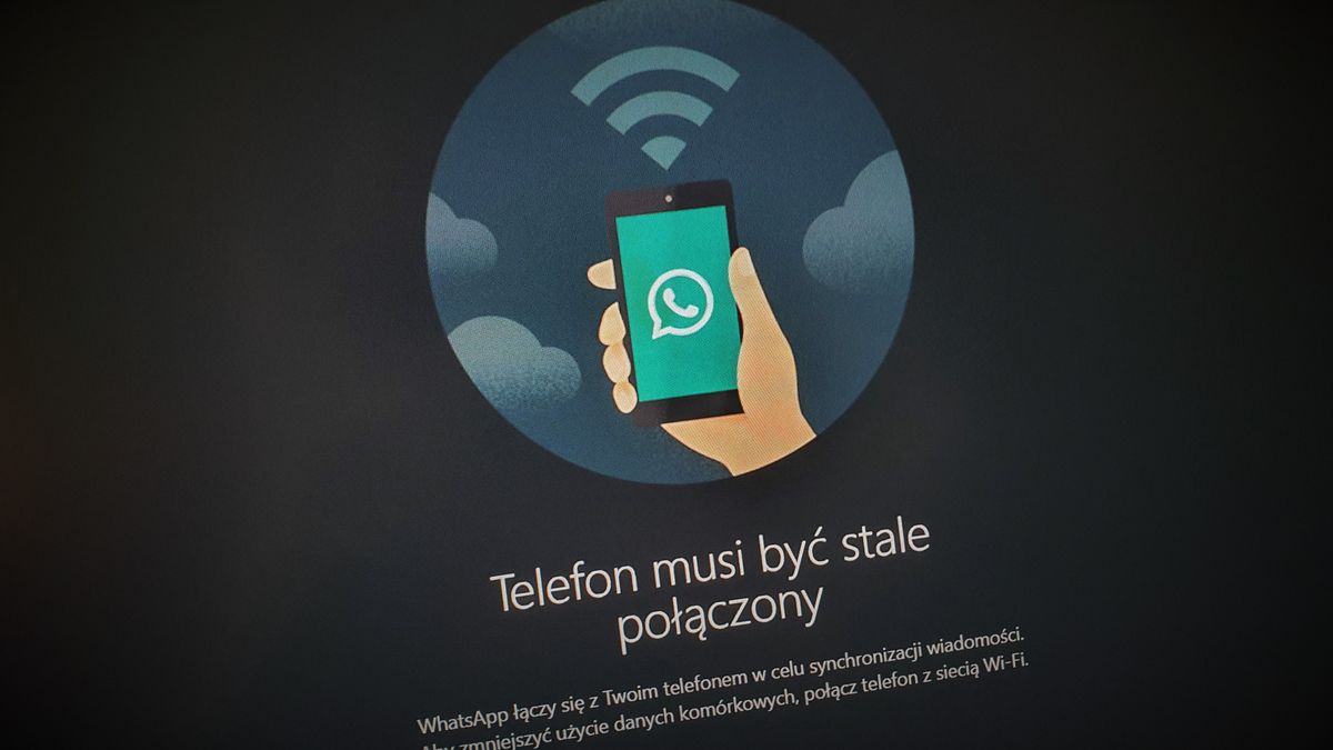 WhatsApp oferuje ciemny motyw na desktopach, fot. Oskar Ziomek