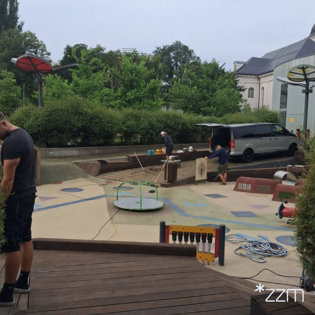 Modernizują plac zabaw w Starym Korycie Warty. Jak długo będzie zamknięty?