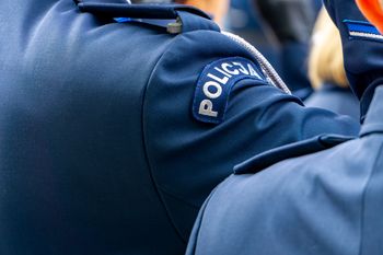 Wystrzał z broni myśliwskiej w komendzie w Radomiu. Jest decyzja ws. byłego policjanta