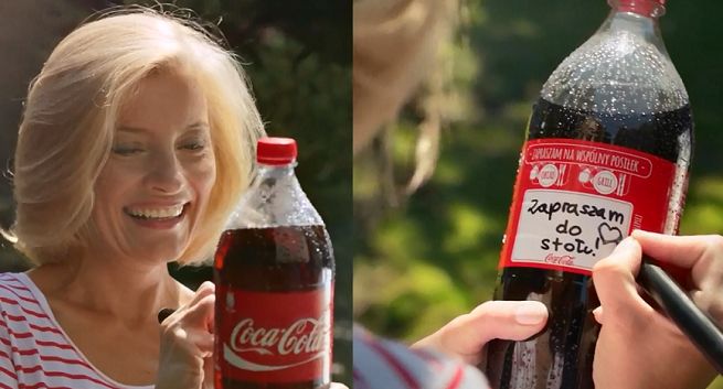 Etykiety zapraszające do wspólnego spędzania czasu w kampanii Coca-Coli (wideo)