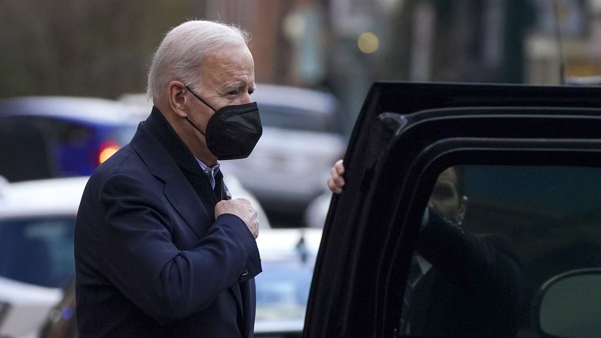 Joe Biden zaprzeczył planom obalenia Putina.