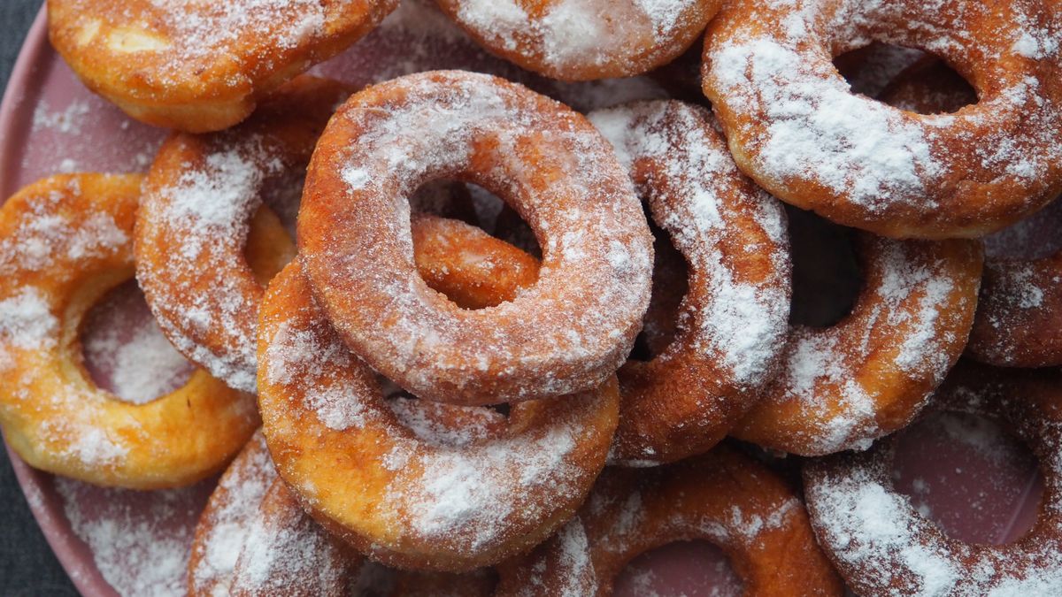 Oponki z twarogiem to ciekawa alternatywa dla pączków