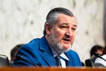 Ted Cruz ostro o Iranie. Ostrzega przed grzybem atomowym nad USA