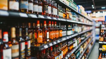 Hit stoisk z alkoholem. Polacy kupują go coraz częściej