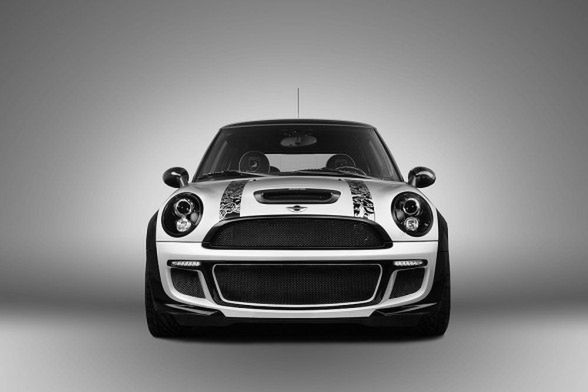MINI-Cooper-Bully-by-SIMACHEV-2010-Front-View-588x392