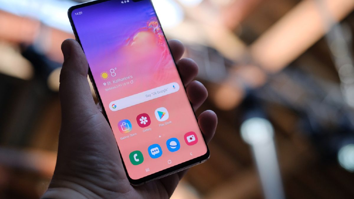 Samsung S10/S10+ z problemami. Banki rezygnują z logowania odciskiem palca 1