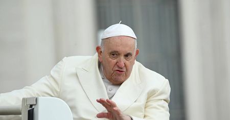 Decyzja zapadła. Papież musiał zrezygnować z uroczystości