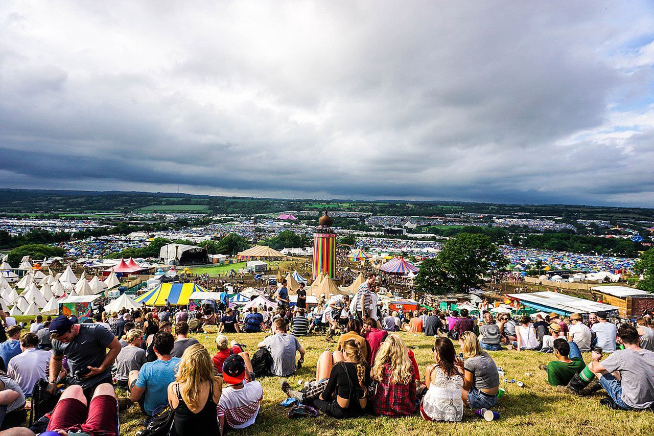 Sprzątali teren festiwalu. Nagle dokonali makabrycznego odkrycia